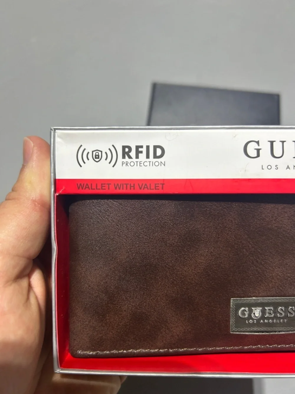 (NEW) Guess Brown Leather Wallet with RFID Protection